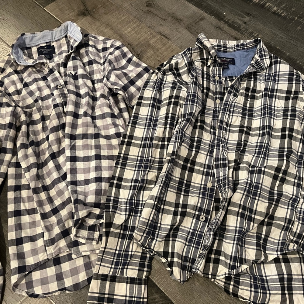 American Eagle button up